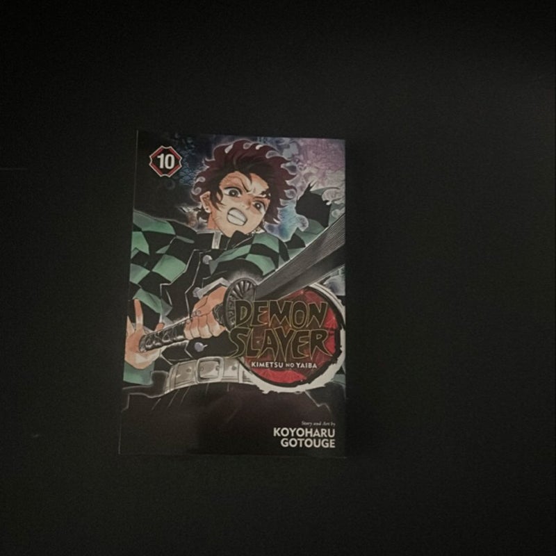 Demon Slayer: Kimetsu No Yaiba, Vol. 10