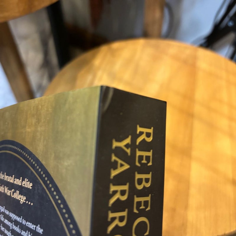 Paperback Fourth Wing