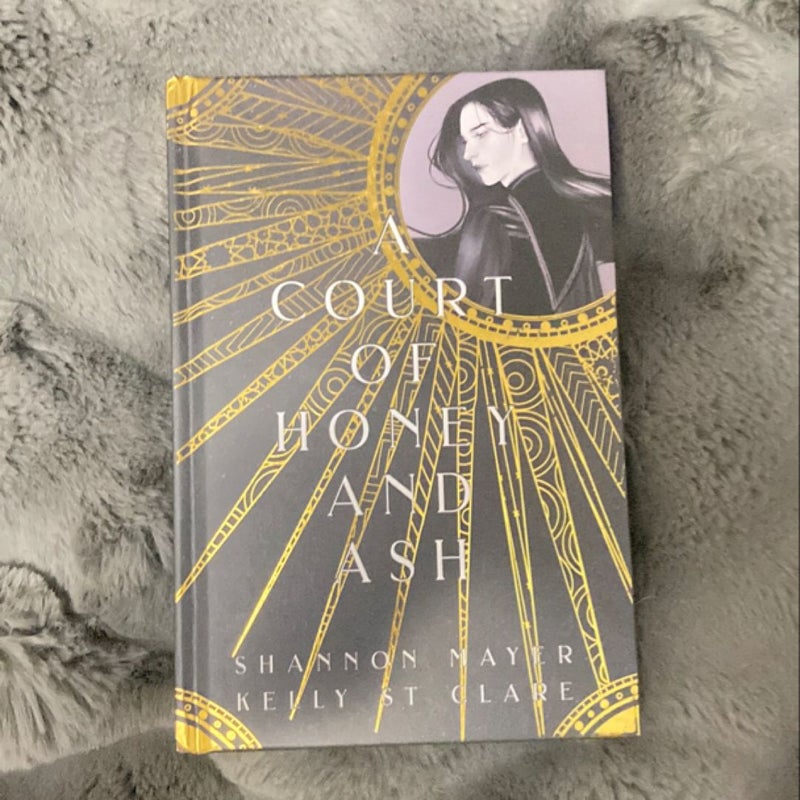 A Court of Honey and Ash (HONEY AND ICE SPECIAL EDITIONS 1-3)