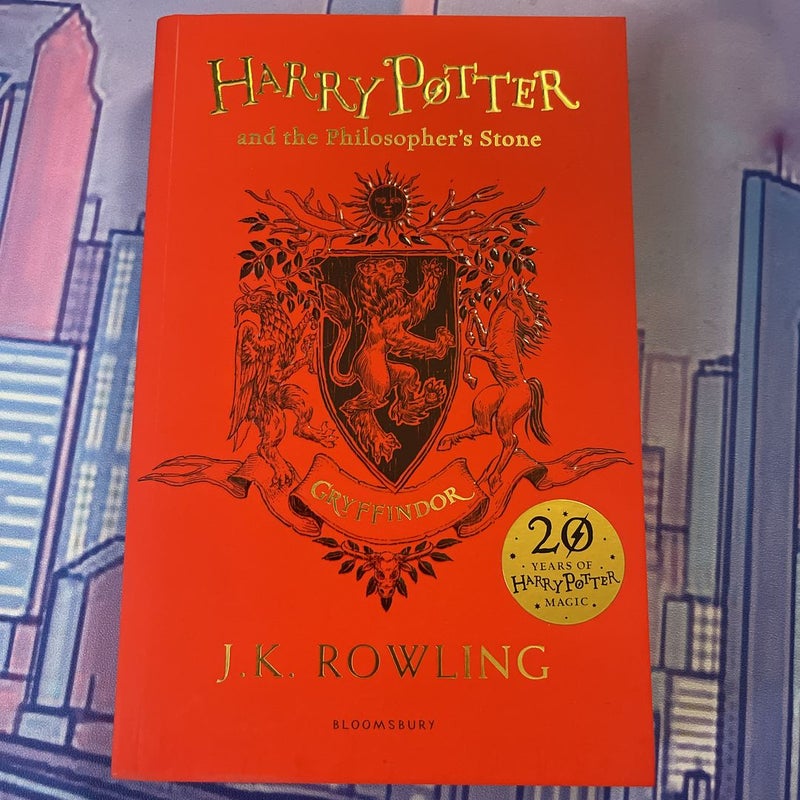 Harry Potter and the Philosopher's Stone - Gryffindor Edition by