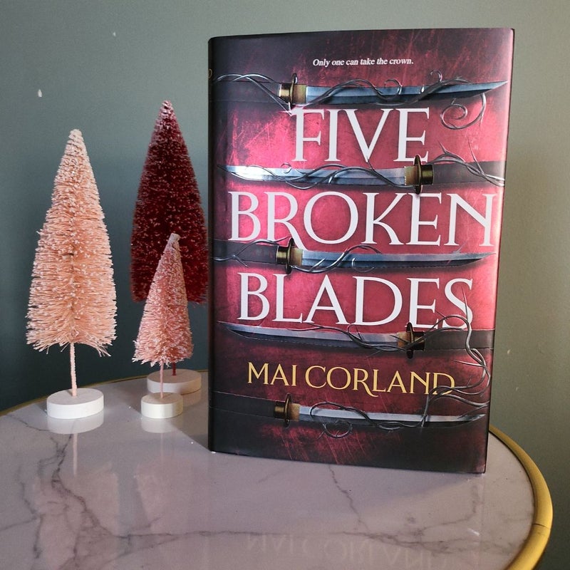 Five Broken Blades (Deluxe Limited Edition)