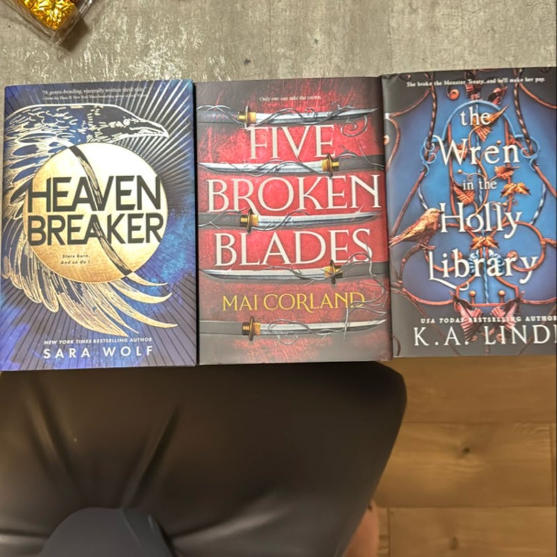 Heaven Breaker, Five Broken Blades, The Wren in the Holly Library,