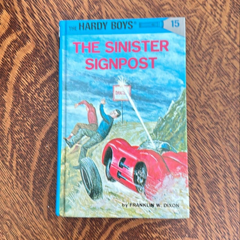 Hardy Boys 15: the Sinister Signpost