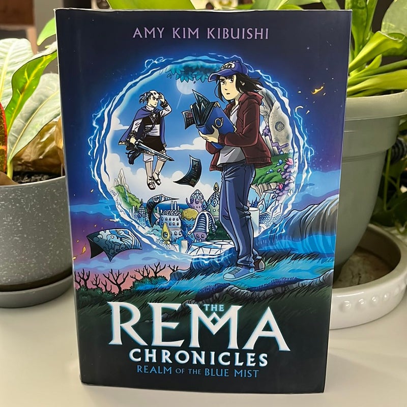 Realm of the Blue Mist: a Graphic Novel (the Rema Chronicles #1)