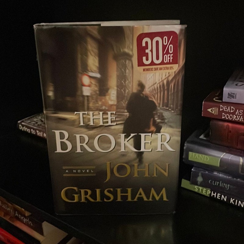 (First edition ) The Broker