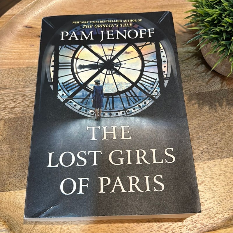 The Lost Girls of Paris