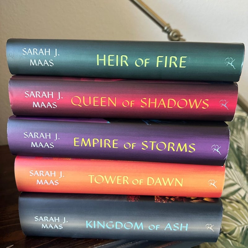 Throne of Glass Set -Heir of Fire-Queen of Shadows-Empire of Storms-Tower of Dawn-Kingdom of Ash