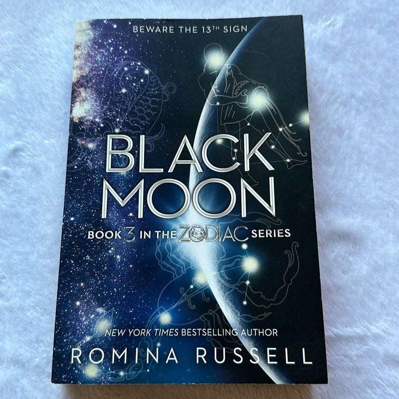 Zodiac Book 3: Black Moon