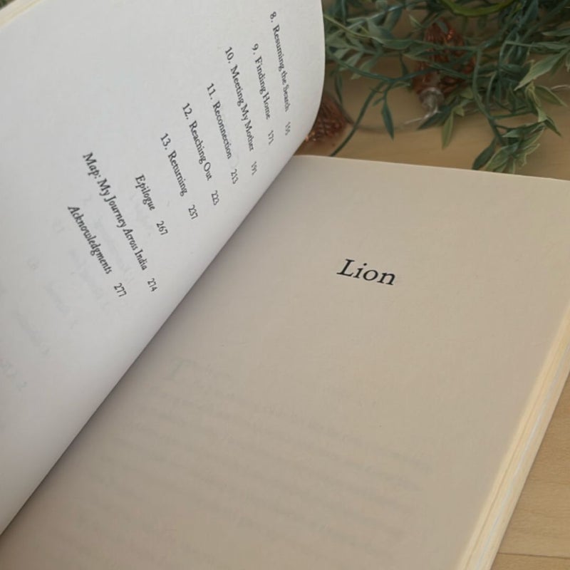 Lion (Movie Tie-In)
