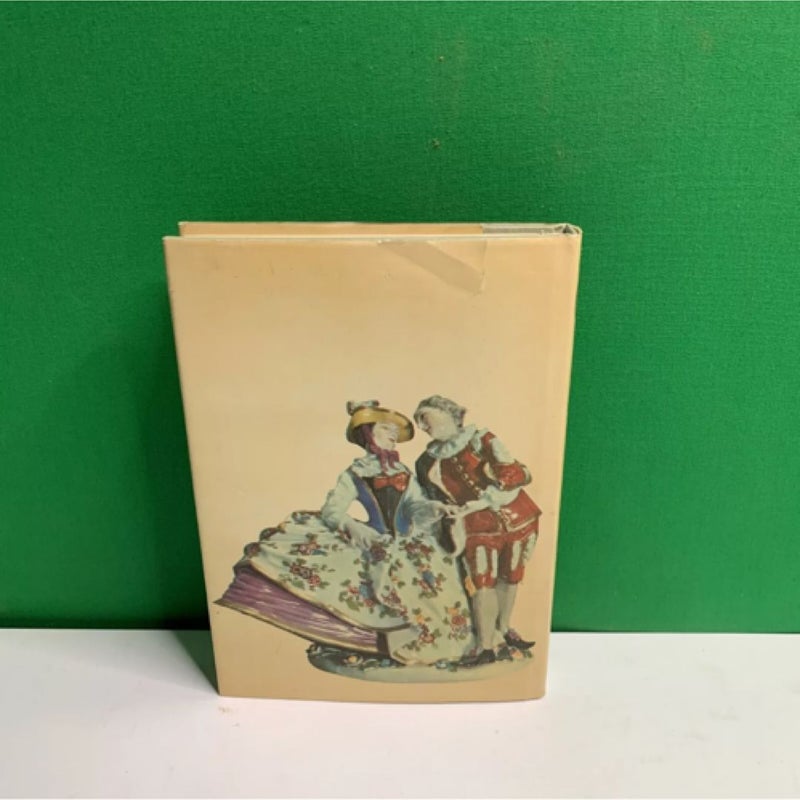 Vintage 1969 Book THE AGE OF ROCOCO TERISIO PIGNATTI by Paul Hamlyn 1st Edition  
