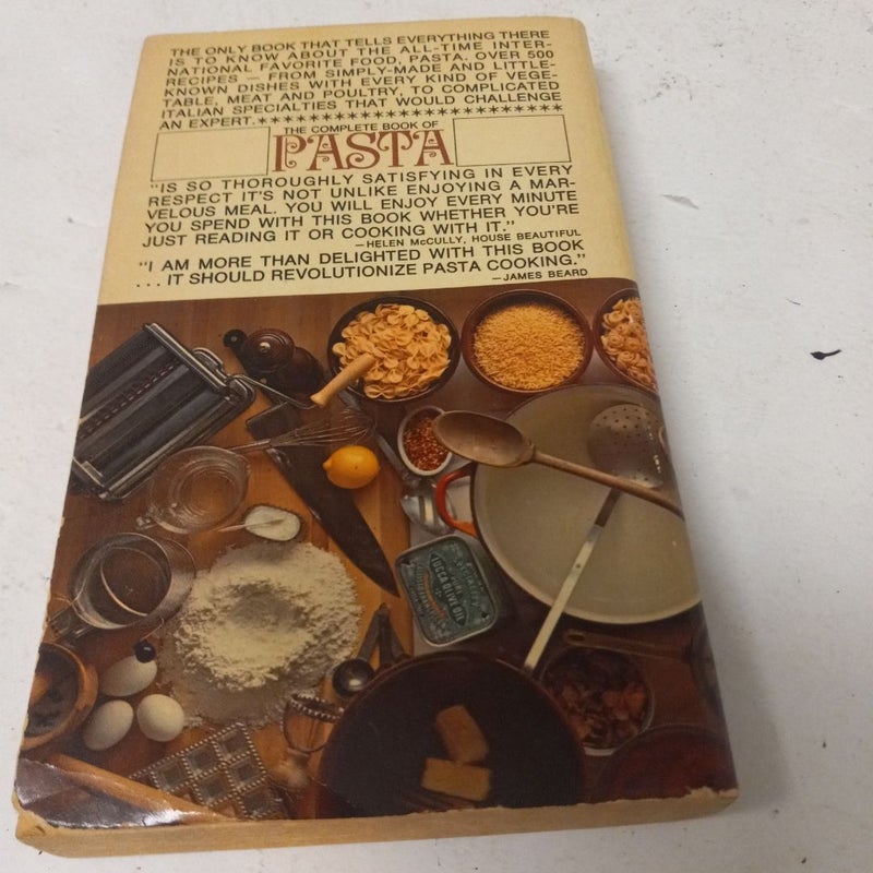 The Complete Book Of Pasta An Italian  Cookbook 