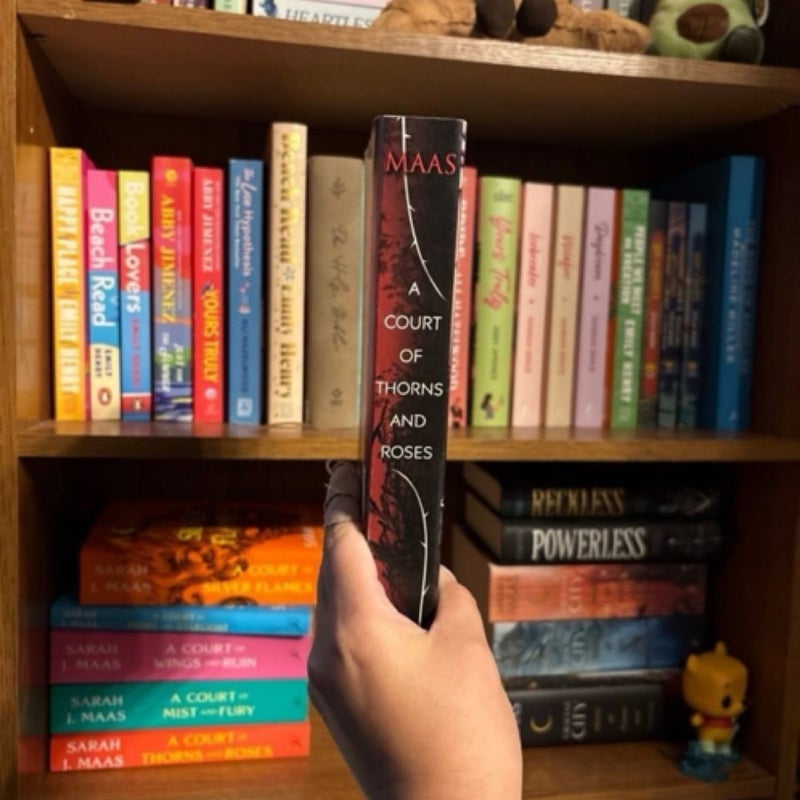 OOP A Court of Thorns and Roses