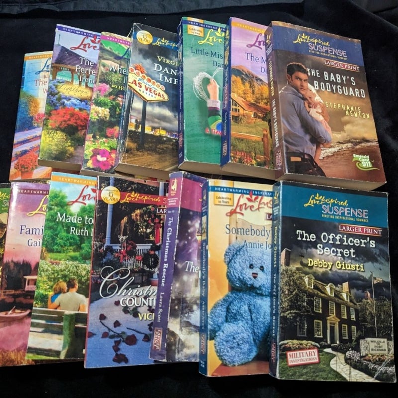 14 Larger Print Romance novels
