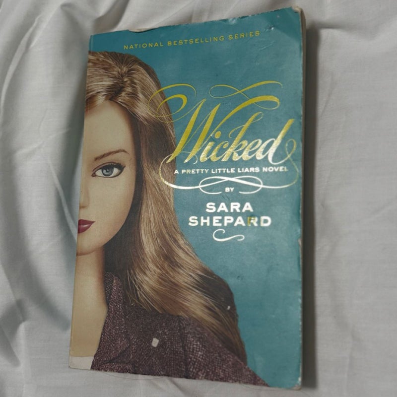Pretty Little Liars #5: Wicked