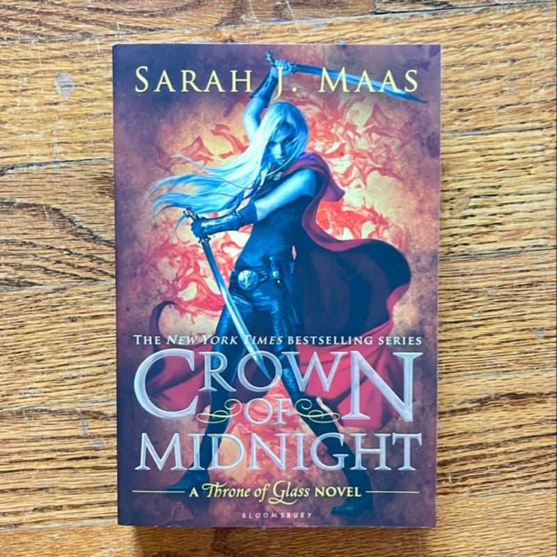 Crown of Midnight OOP