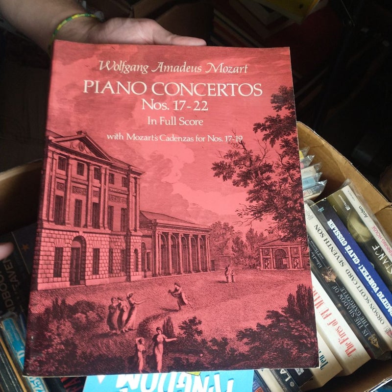 Piano Concertos Nos. 17-22 in full score