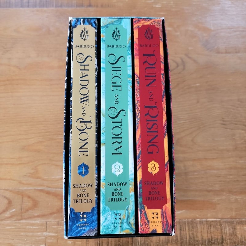 The Shadow and Bone Trilogy Boxed Set