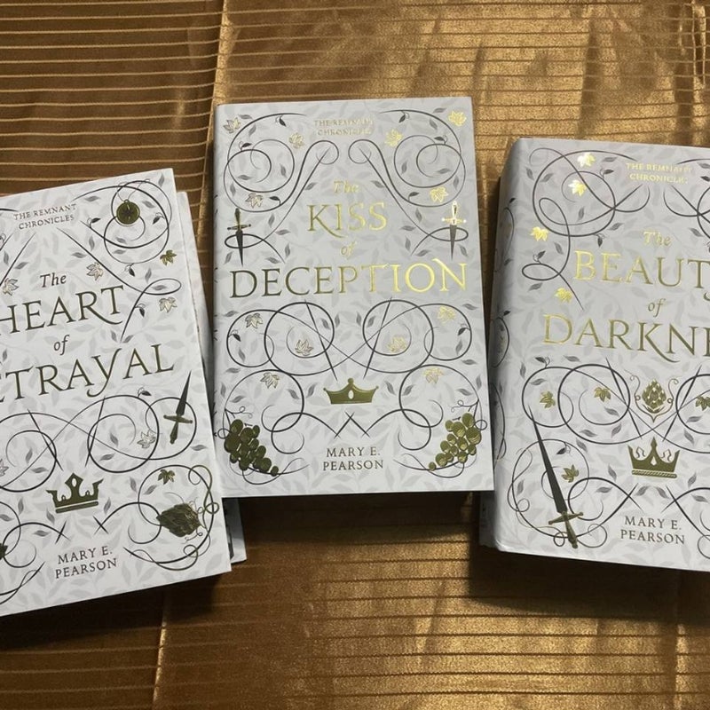*FAIRYLOOT SPECIAL EDITION* The Remnant Chronicles
