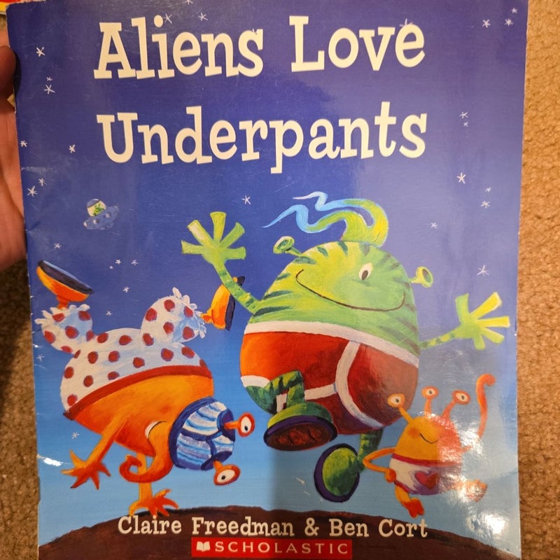 Aliens love underpants