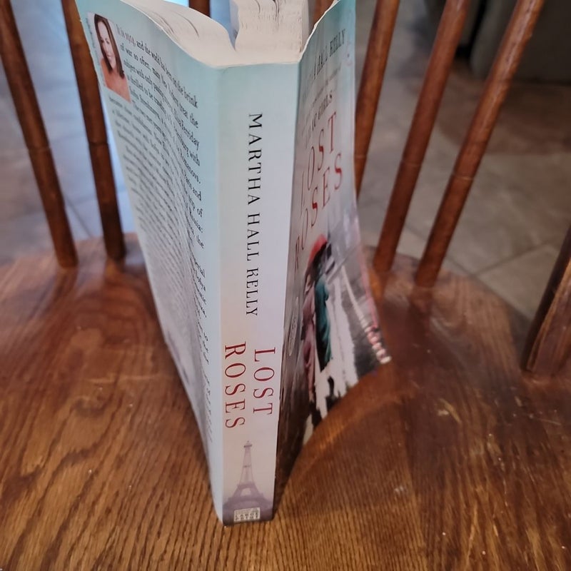 *LARGE PRINT* Lost Roses