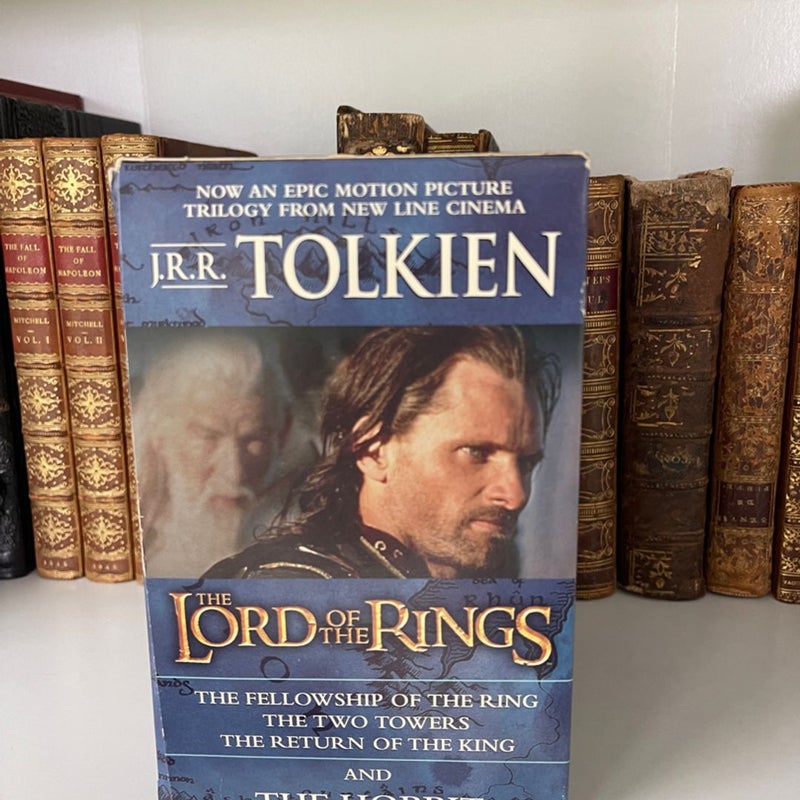  J.R.R. Tolkien The Lord of the Rings & The Hobbit 4-Book Box Set Legolas Aragorn