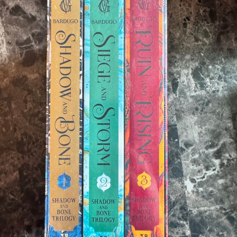 The Shadow and Bone Trilogy Boxed Set