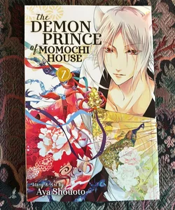 The Demon Prince of Momochi House, Vol. 7