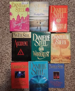 9 Danielle Steel Books