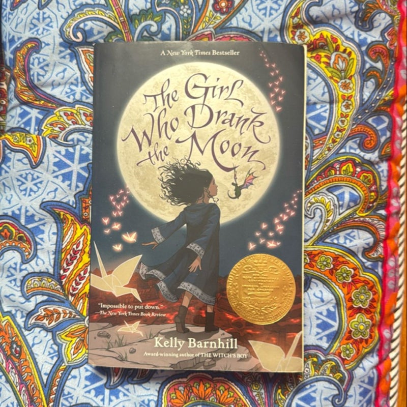 The Girl Who Drank the Moon (Winner of the 2017 Newbery Medal)