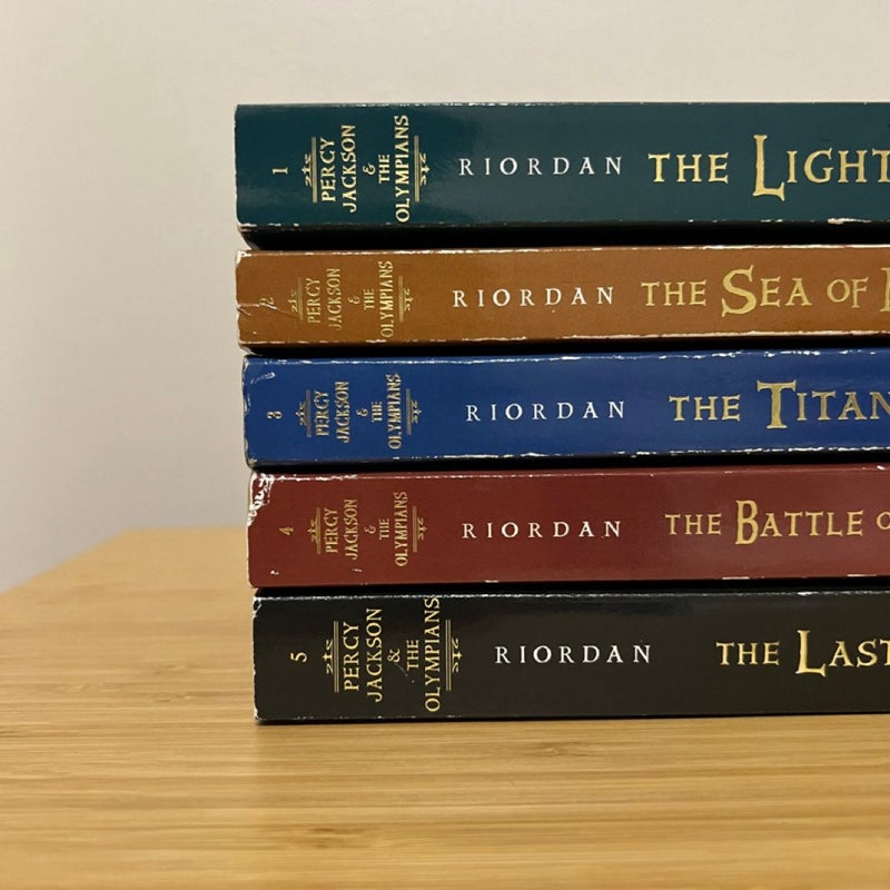 Percy Jackson and The Olympians Complete Paperback Book Set