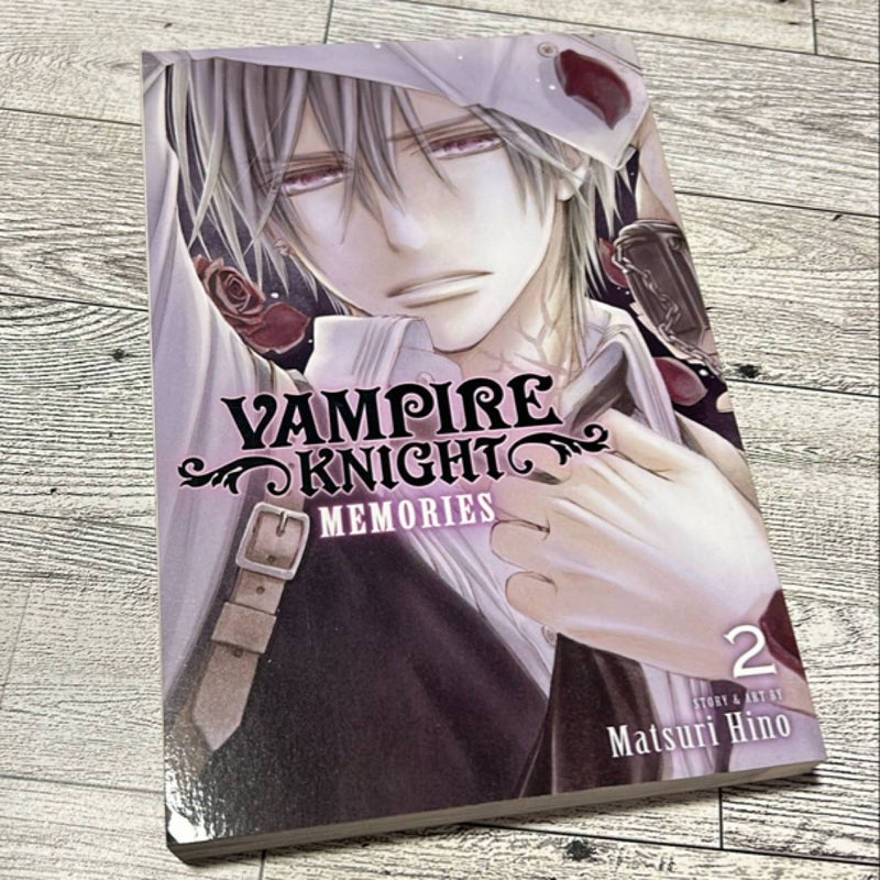 Vampire Knight Memories, Vol. 2 by Matsuri Hino