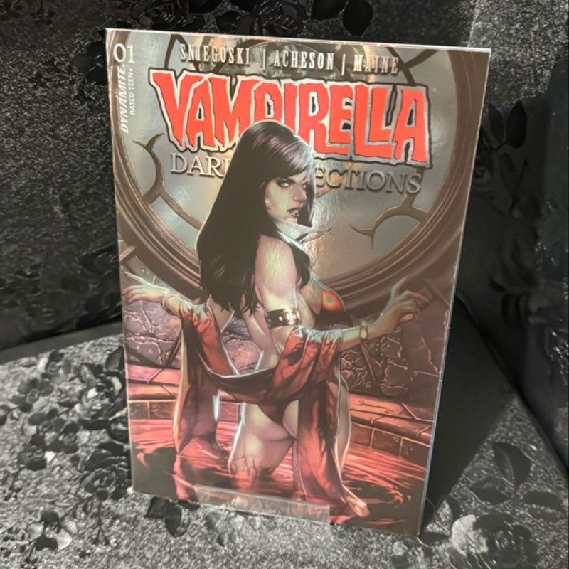 Vampirella Dark Reflections # 01 Dynamite Comics