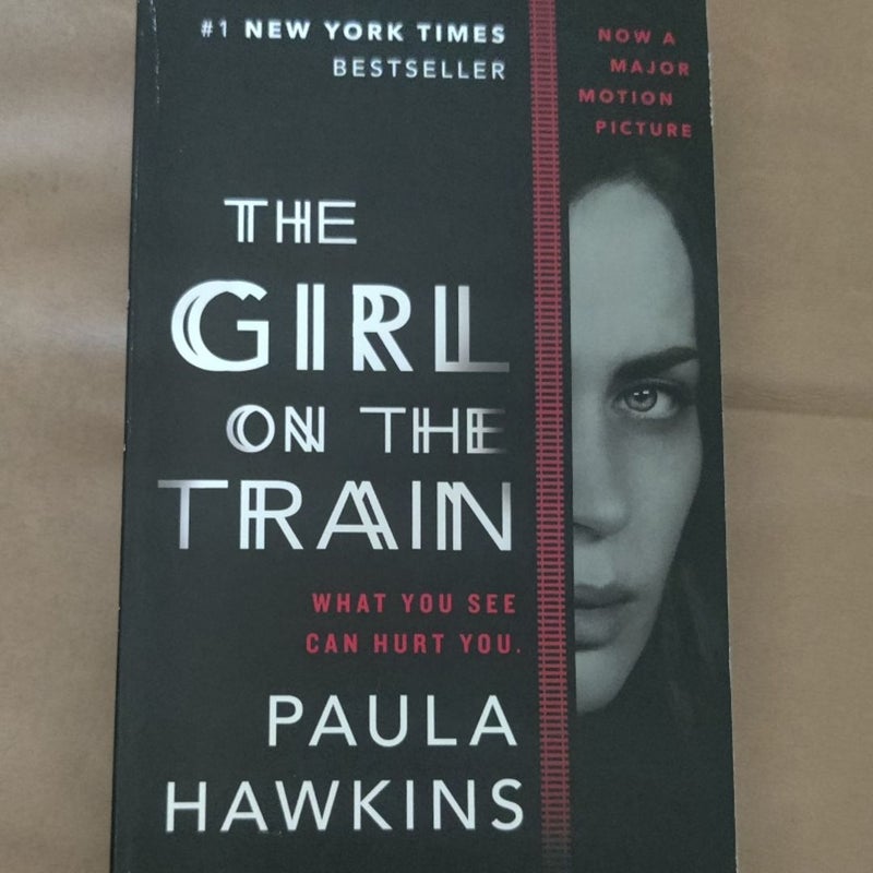 The Girl on the Train (Movie Tie-In)