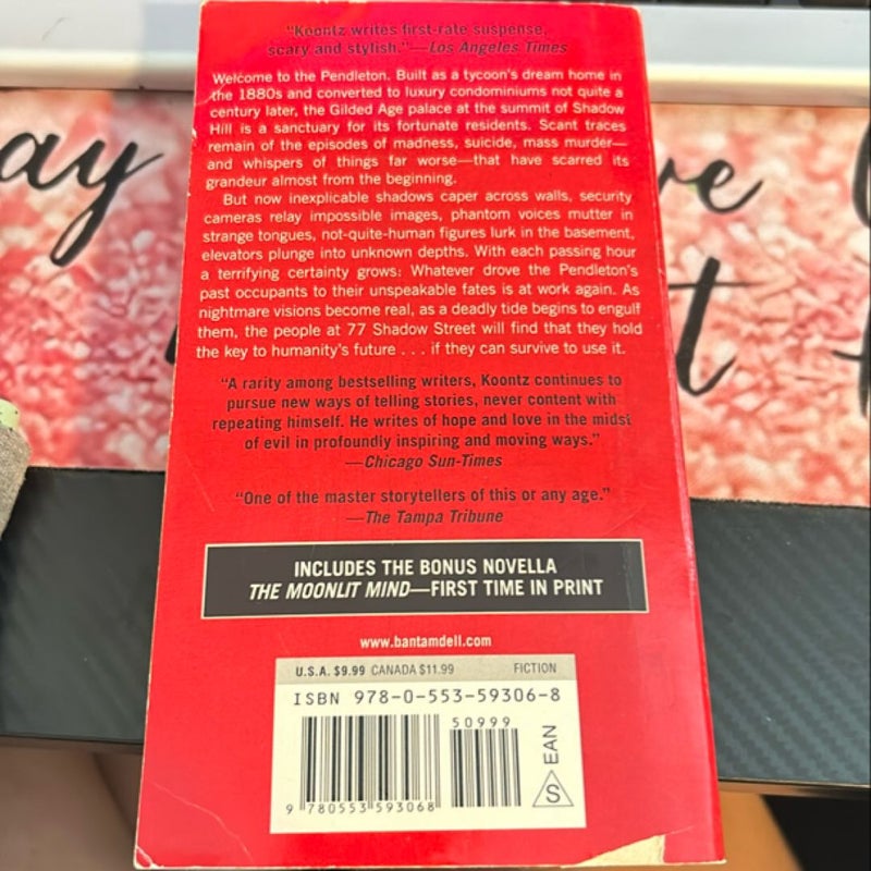 77 Shadow Street (with Bonus Novella the Moonlit Mind)