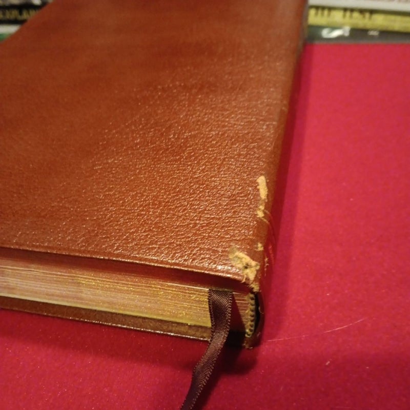 The Thompson Chain-Reference Bible leather cover NIV