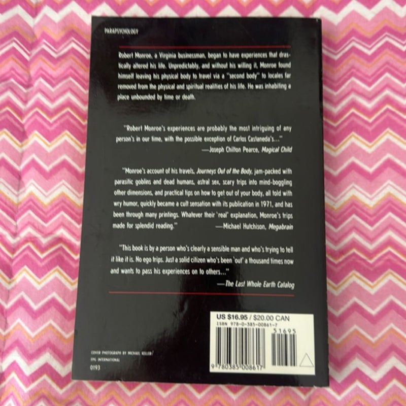 FAR JOURNEYSーJOURNEYS OUT of the Body Amazon.com: Far Journeys (Journeys Trilogy): 9780385231824