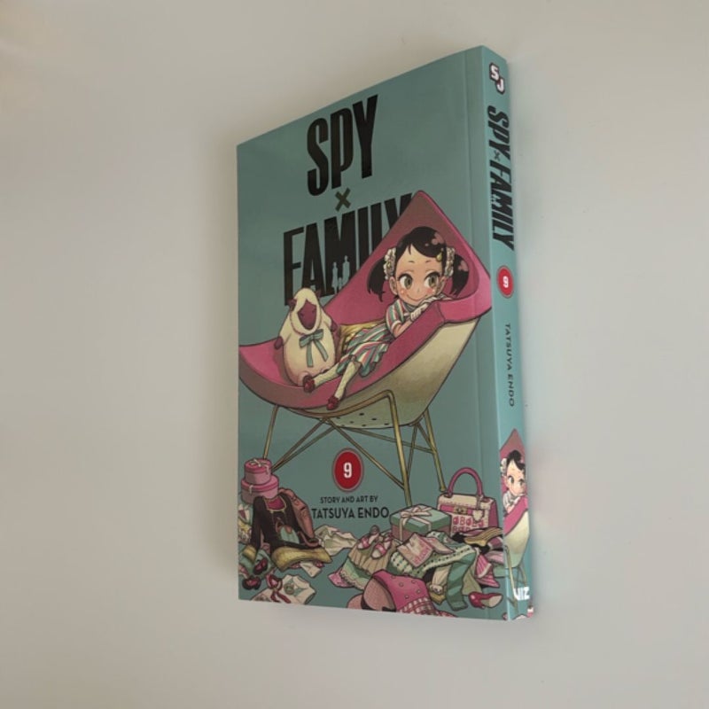 Spy X Family, Vol. 9