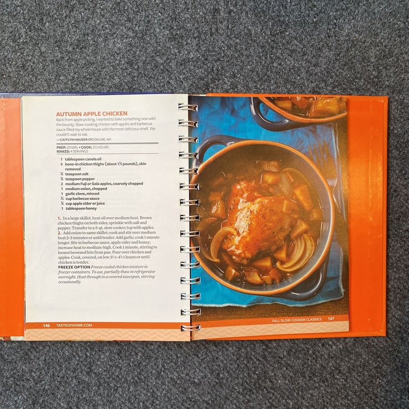 Taste of Home Halloween Mini Binder