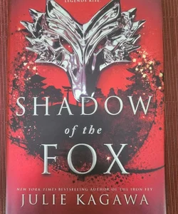 Shadow of the Fox (Owlcrate)