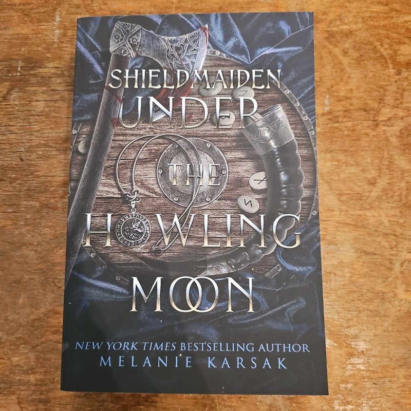 Shield-Maiden: under the Howling Moon