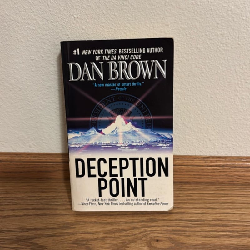 Deception Point by Dan Brown, Paperback | Pangobooks