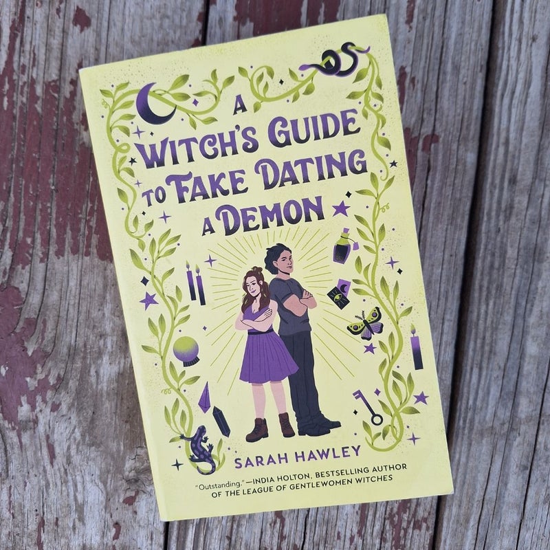 A Witch's Guide to Fake Dating a Demon