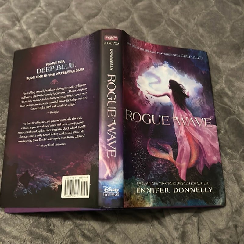 Waterfire Saga, Book Two Rogue Wave (Waterfire Saga, Book Two)