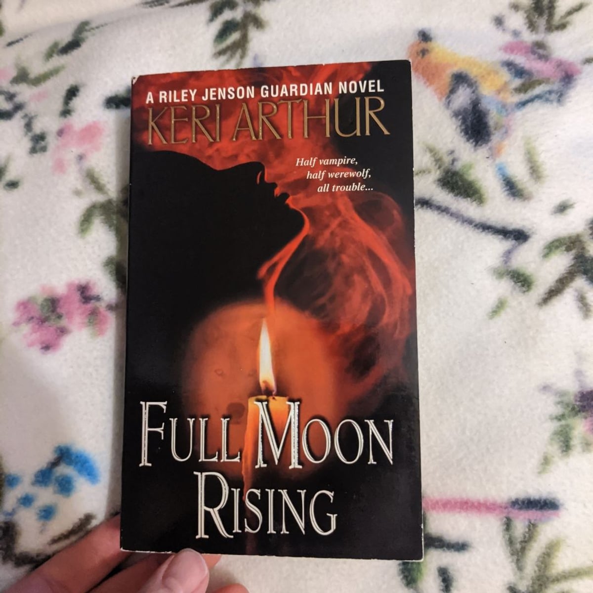 Full Moon Rising by Keri Arthur, Paperback | Pangobooks