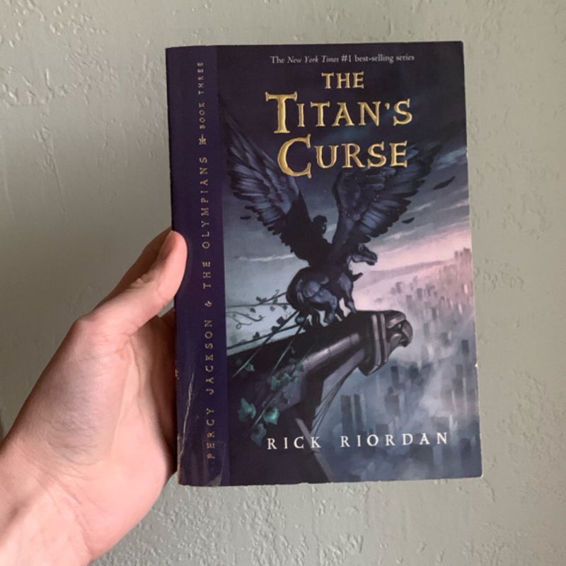 Percy Jackson and the Olympians, Book Three the Titan's Curse (Percy Jackson and the Olympians, Book Three)