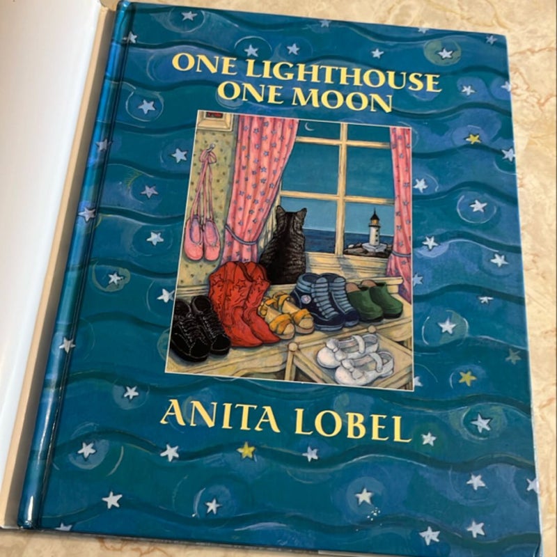 One Lighthouse, One Moon