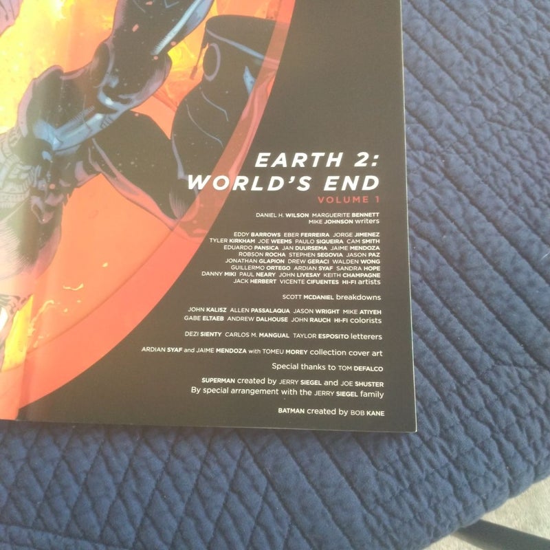 Earth 2: World's End Vol. 1 (the New 52)