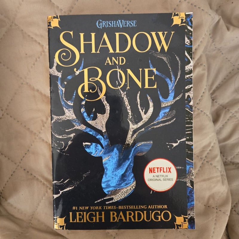 Shadow and bone TRILOGY