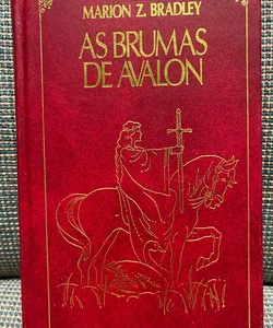 As Brumas de Avalon Livro 2: A Grande Rainha (1982)