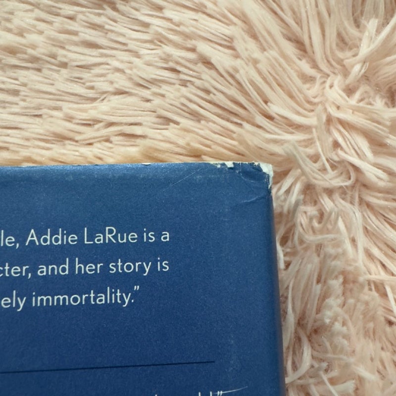 The Invisible Life of Addie Larue (BNEXCL)